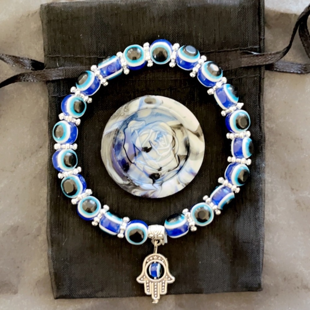 NWT Evil Eye Protection Stretch Bracelet - Hamsa Hand of Fatima Beaded Amulet